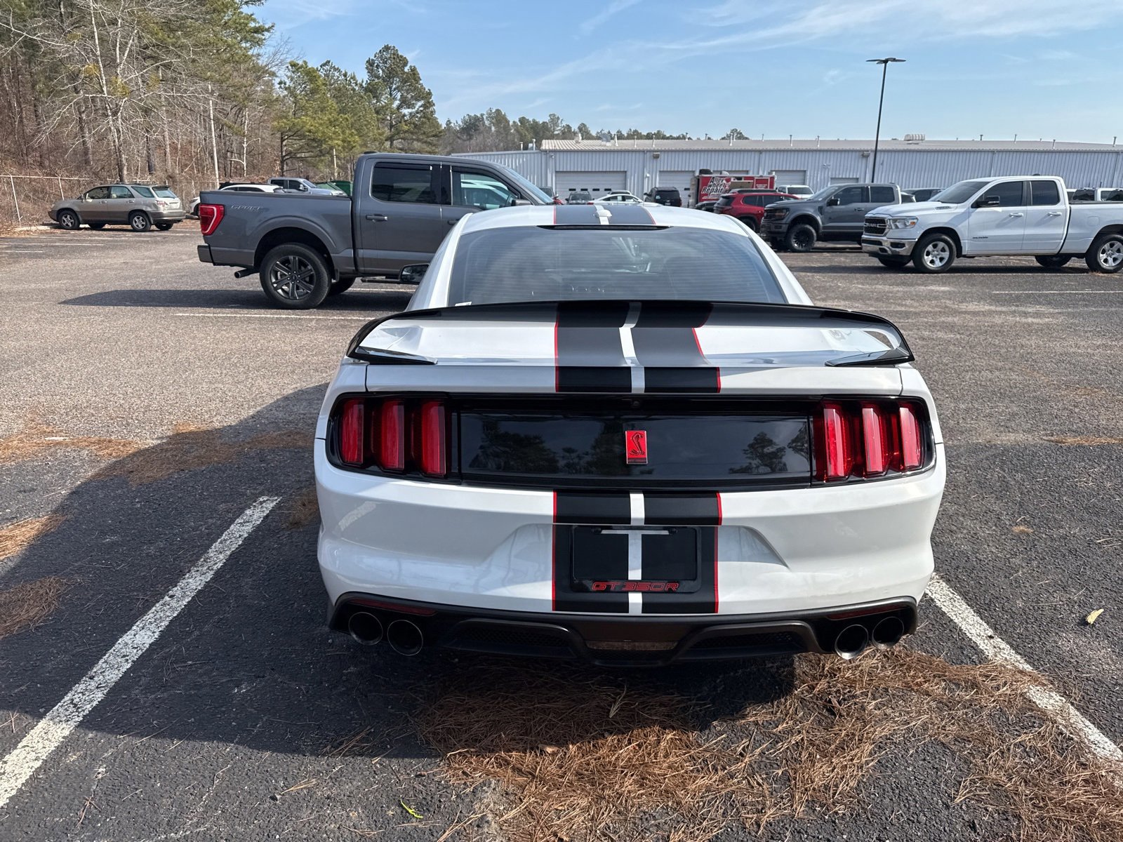 Certified 2017 Ford Mustang Shelby GT350R w/ GT350R Equipment Group 920A image 4