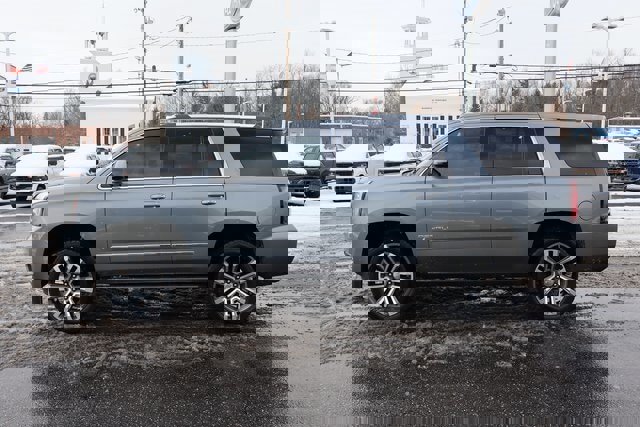 Used 2019 GMC Yukon Denali w/ Denali Ultimate Package image 2