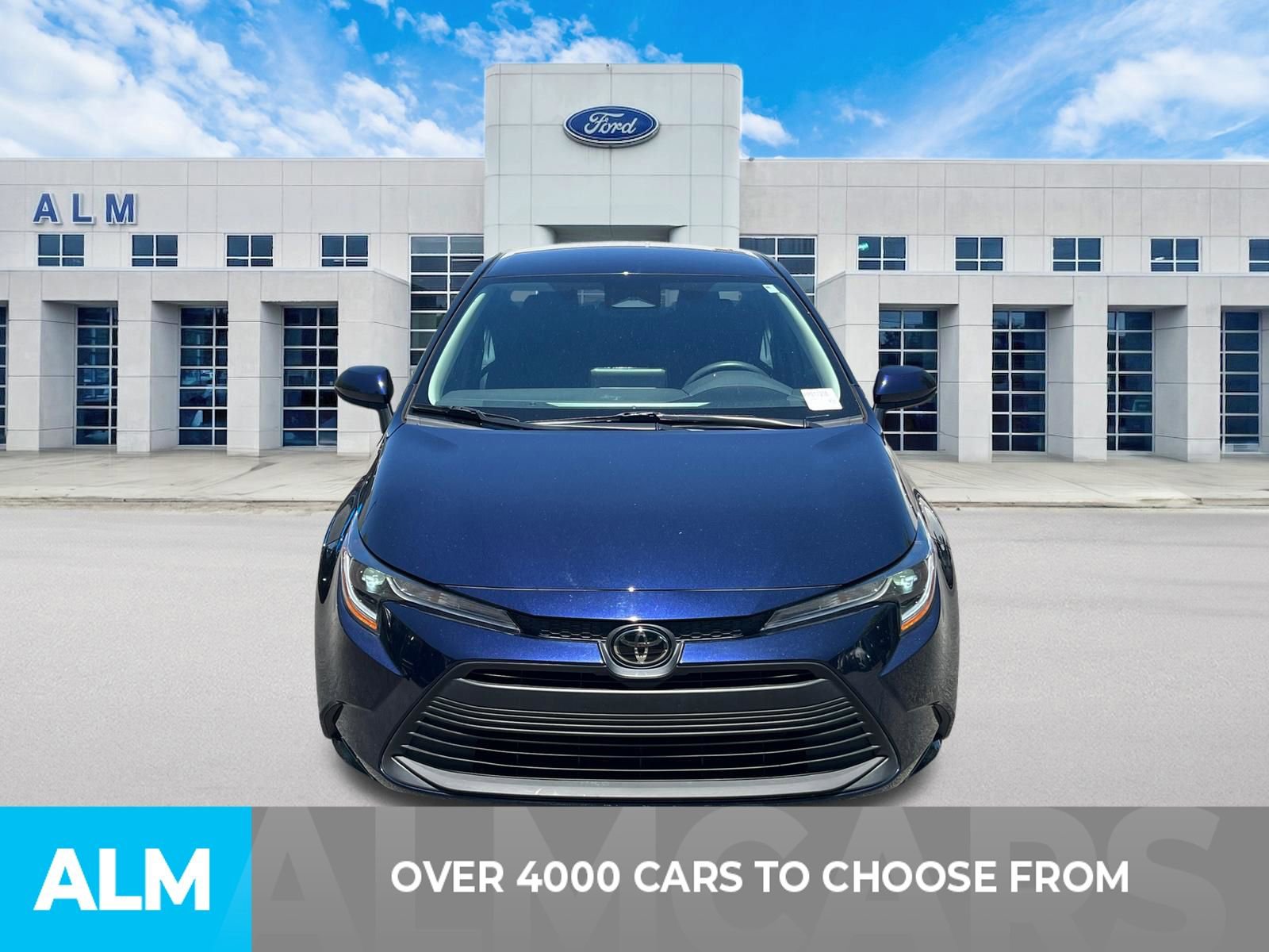 Used 2023 Toyota Corolla LE FWD image 2