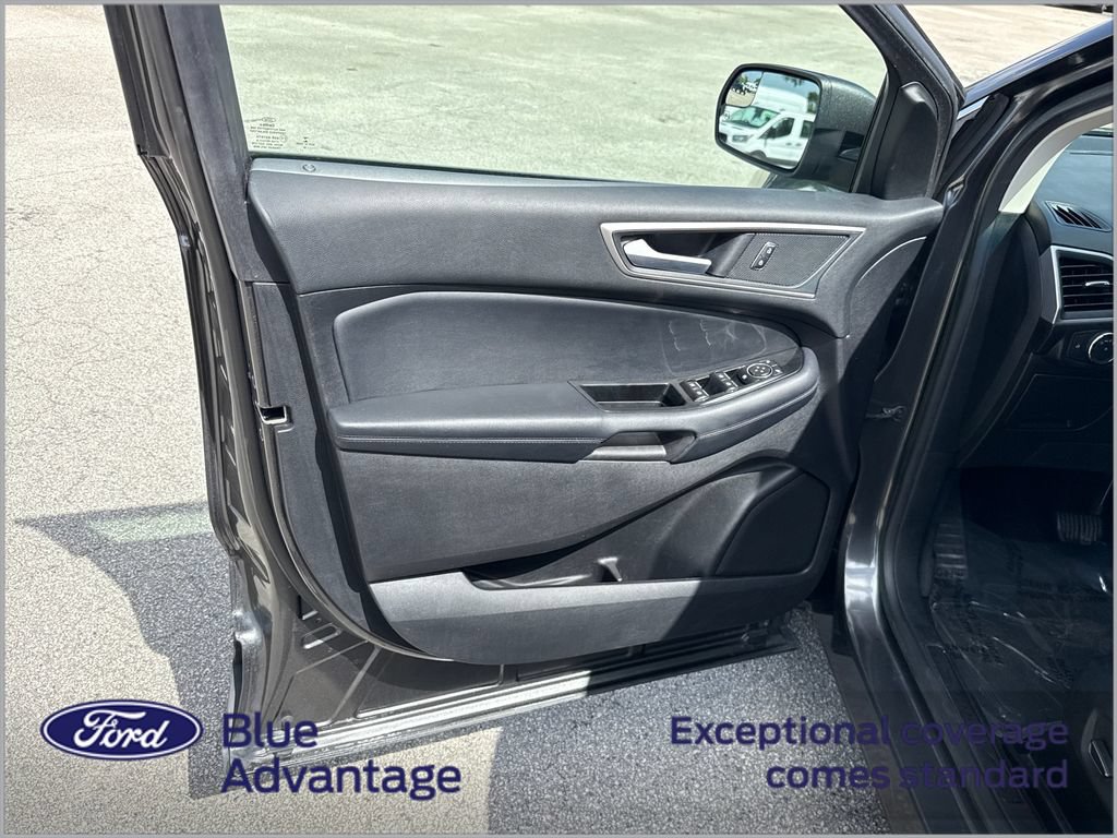 Certified 2018 Ford Edge SEL w/ Equipment Group 201A FWD image 12