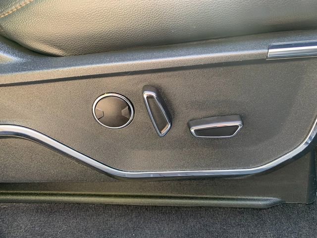 Certified 2022 Ford F150 Lightning Lariat AWD/4WD image 15