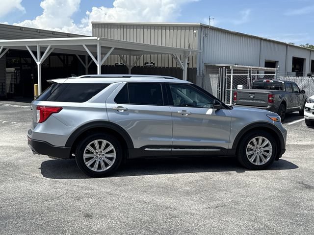 Certified 2024 Ford Explorer Limited w/ Limited Technology Package RWD image 6