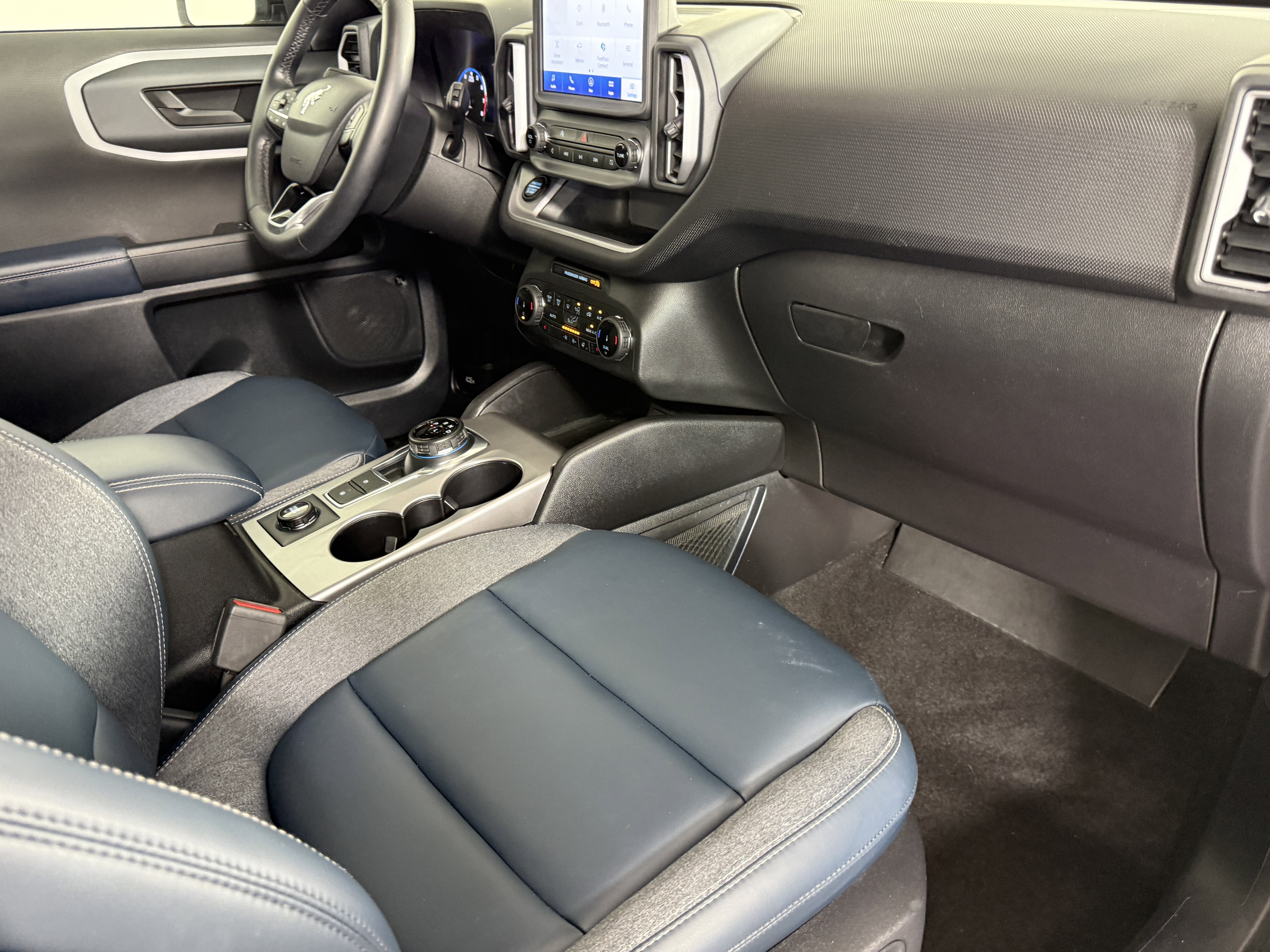 Certified 2024 Ford Bronco Sport Outer Banks w/ Tech Package image 10