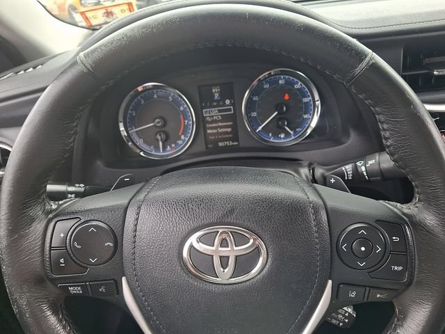 Used 2017 Toyota Corolla SE FWD image 18