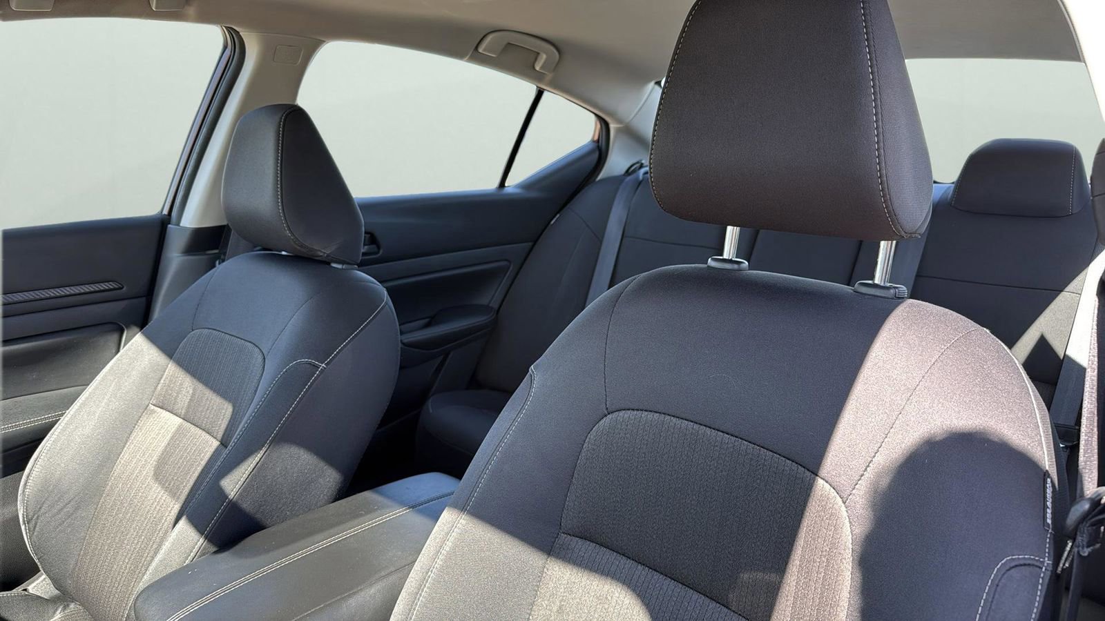 Used 2024 Nissan Altima 2.5 SV image 10