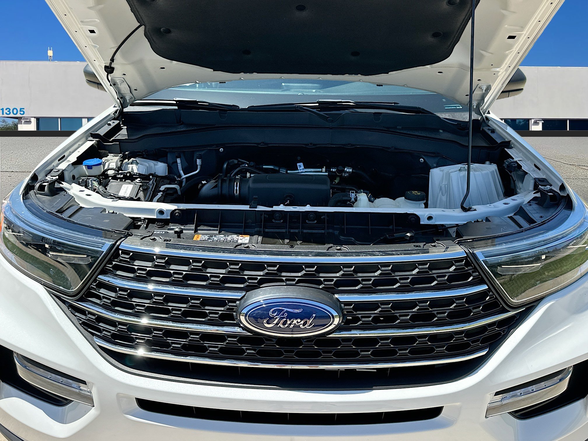 Certified 2023 Ford Explorer XLT w/ Equipment Group 202A RWD image 29