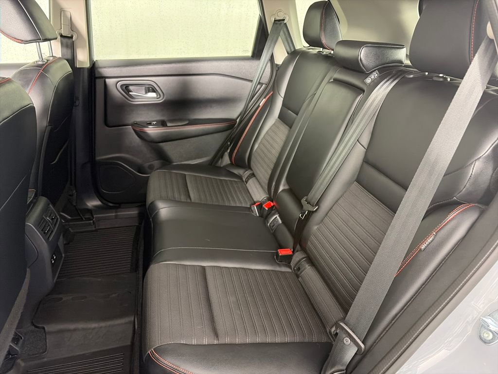 Used 2025 Nissan Rogue SV w/ Rock Creek Premium Package AWD/4WD image 13