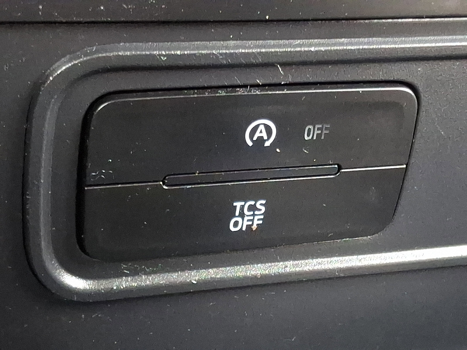 Certified 2018 Ford EcoSport S image 22