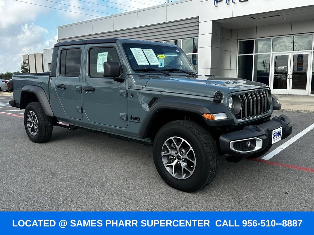 Used 2025 Jeep Gladiator Sport AWD/4WD image 3