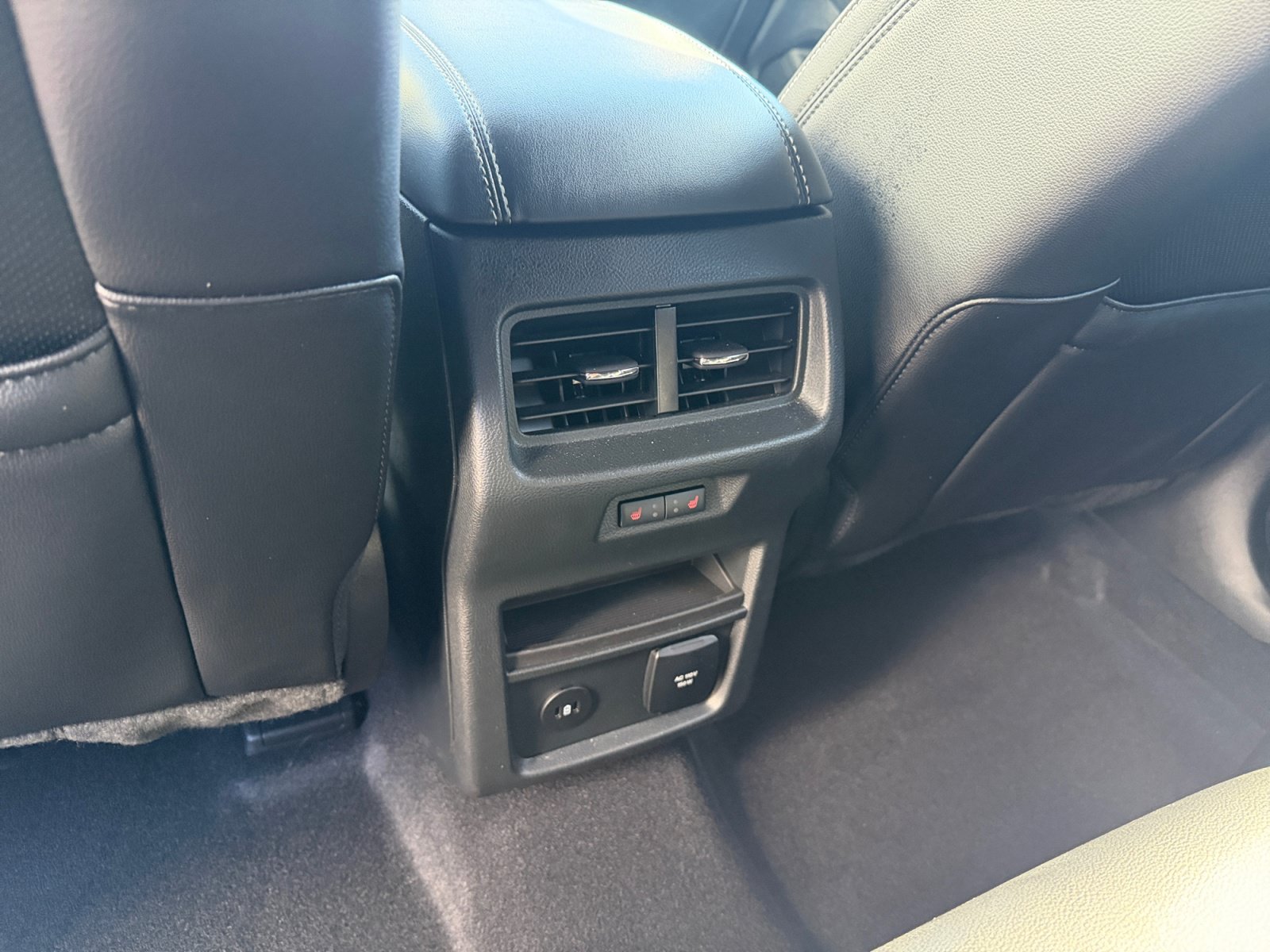 Certified 2024 Ford Edge ST w/ Equipment Group 401A AWD/4WD image 27