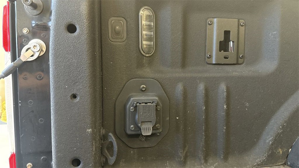 Certified 2017 Ford F350 Platinum w/ Platinum Ultimate Package image 48