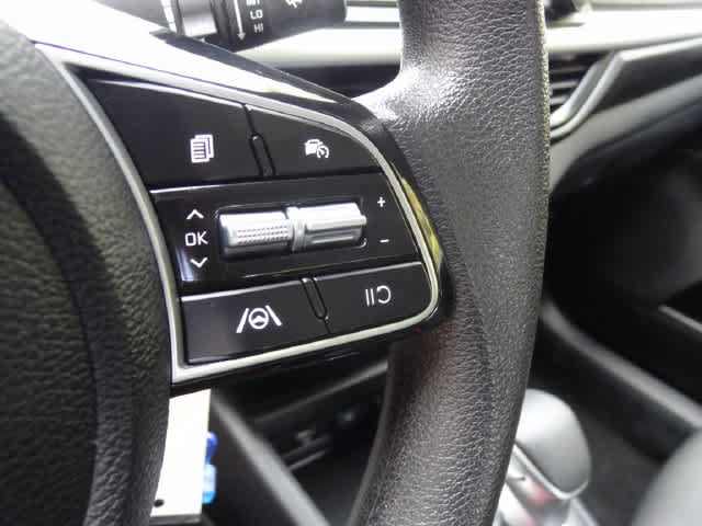 Used 2024 Kia Forte LXS FWD image 17
