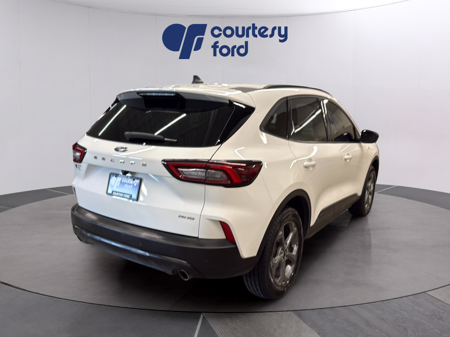 Certified 2025 Ford Escape ST-Line w/ Tech Pack #1 AWD/4WD image 7