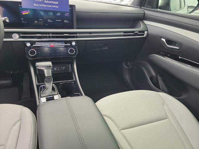 Used 2025 Hyundai Santa Cruz SEL FWD image 16