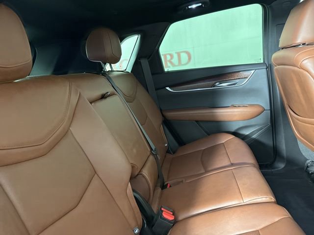 Used 2021 Cadillac XT5 Premium Luxury image 18