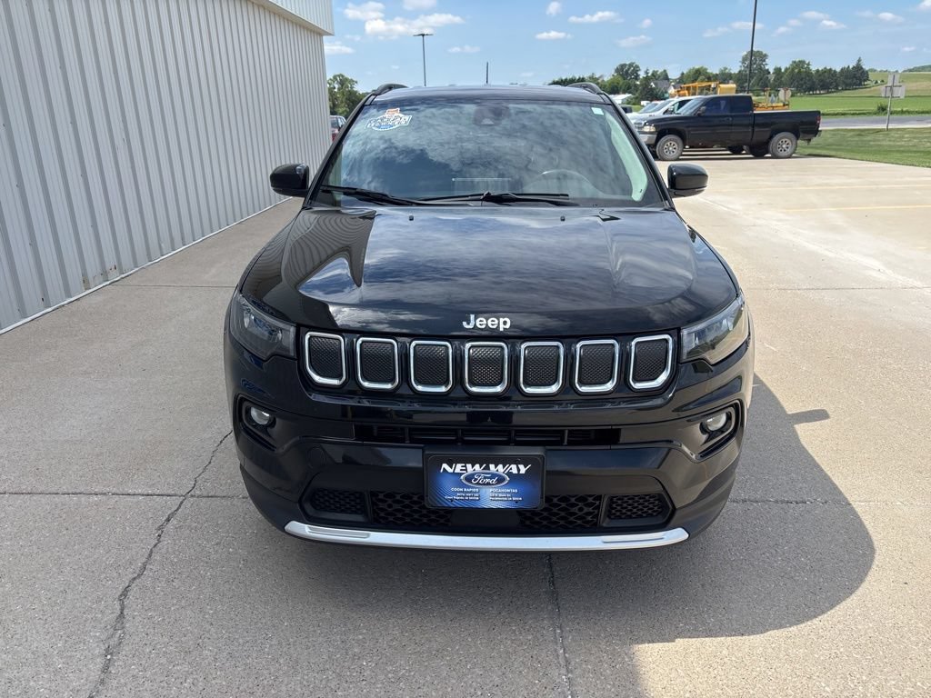 Used 2022 Jeep Compass Limited AWD/4WD image 2