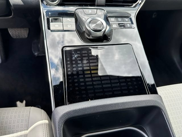 Used 2024 Toyota bZ4X AWD image 25