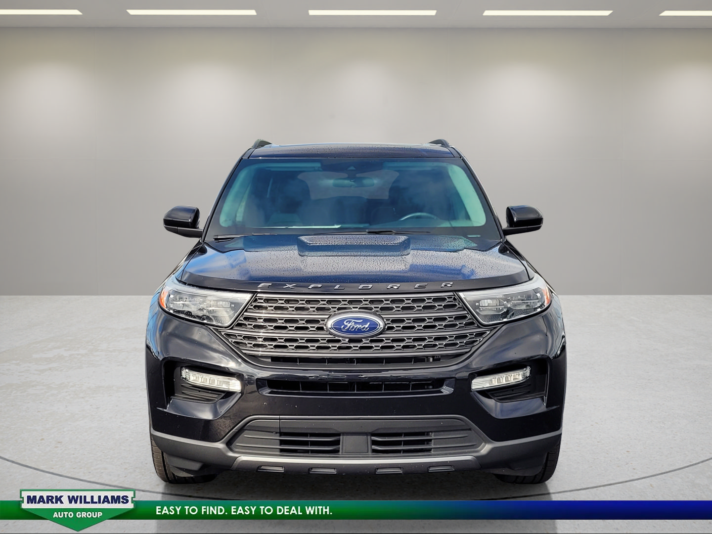 Certified 2023 Ford Explorer XLT w/ Equipment Group 202A AWD/4WD image 9