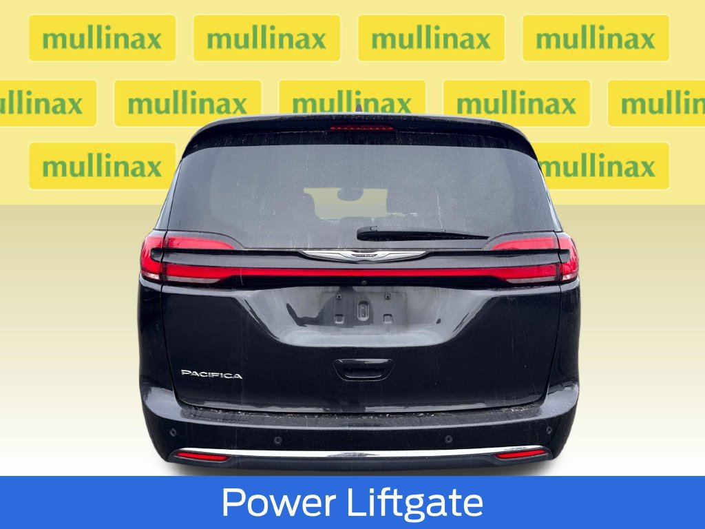 Used 2023 Chrysler Pacifica Touring-L FWD image 31