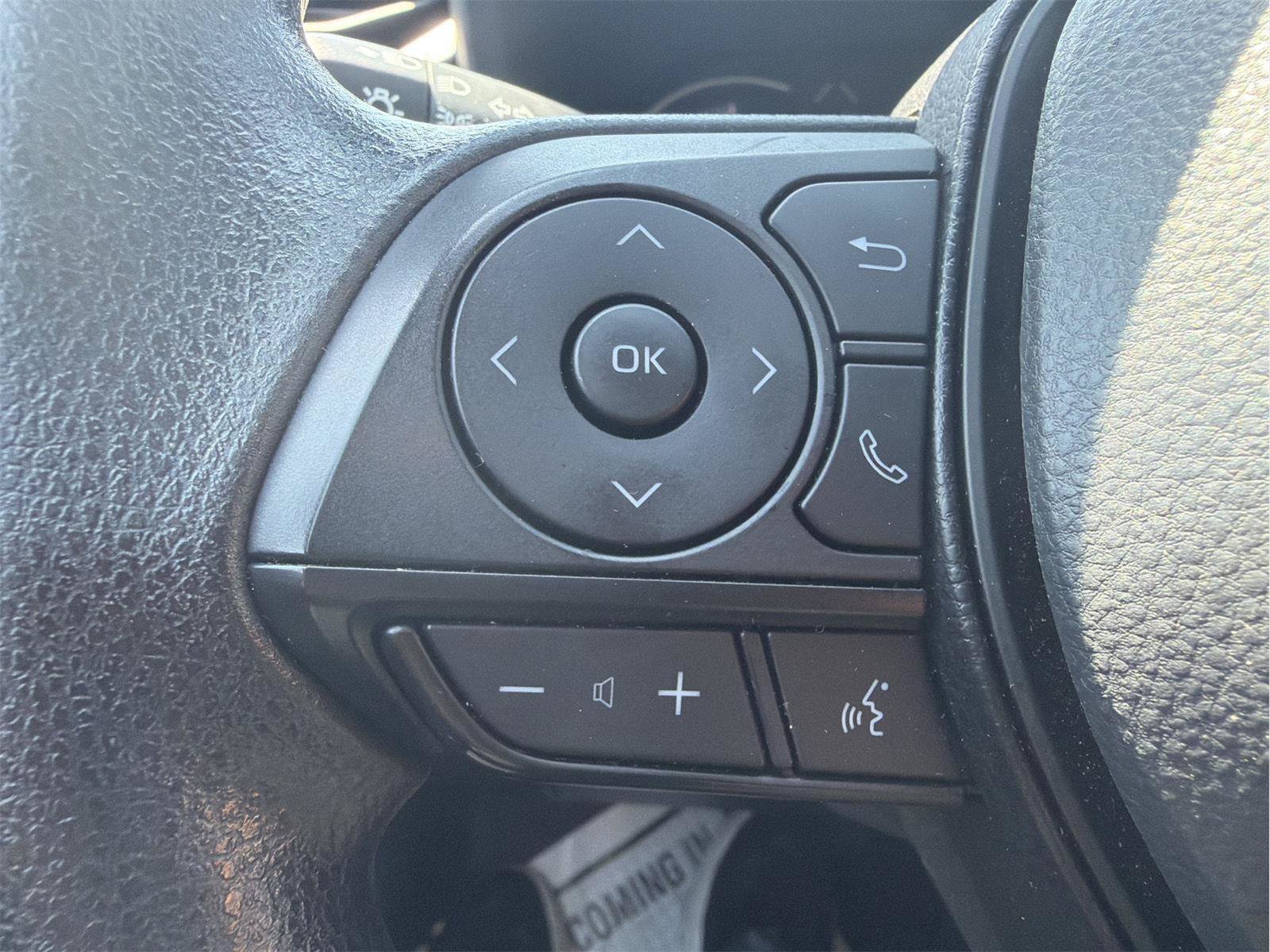 Used 2025 Toyota RAV4 XLE AWD/4WD image 21