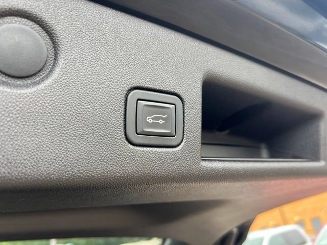 Used 2018 Chevrolet Equinox LT AWD/4WD image 24