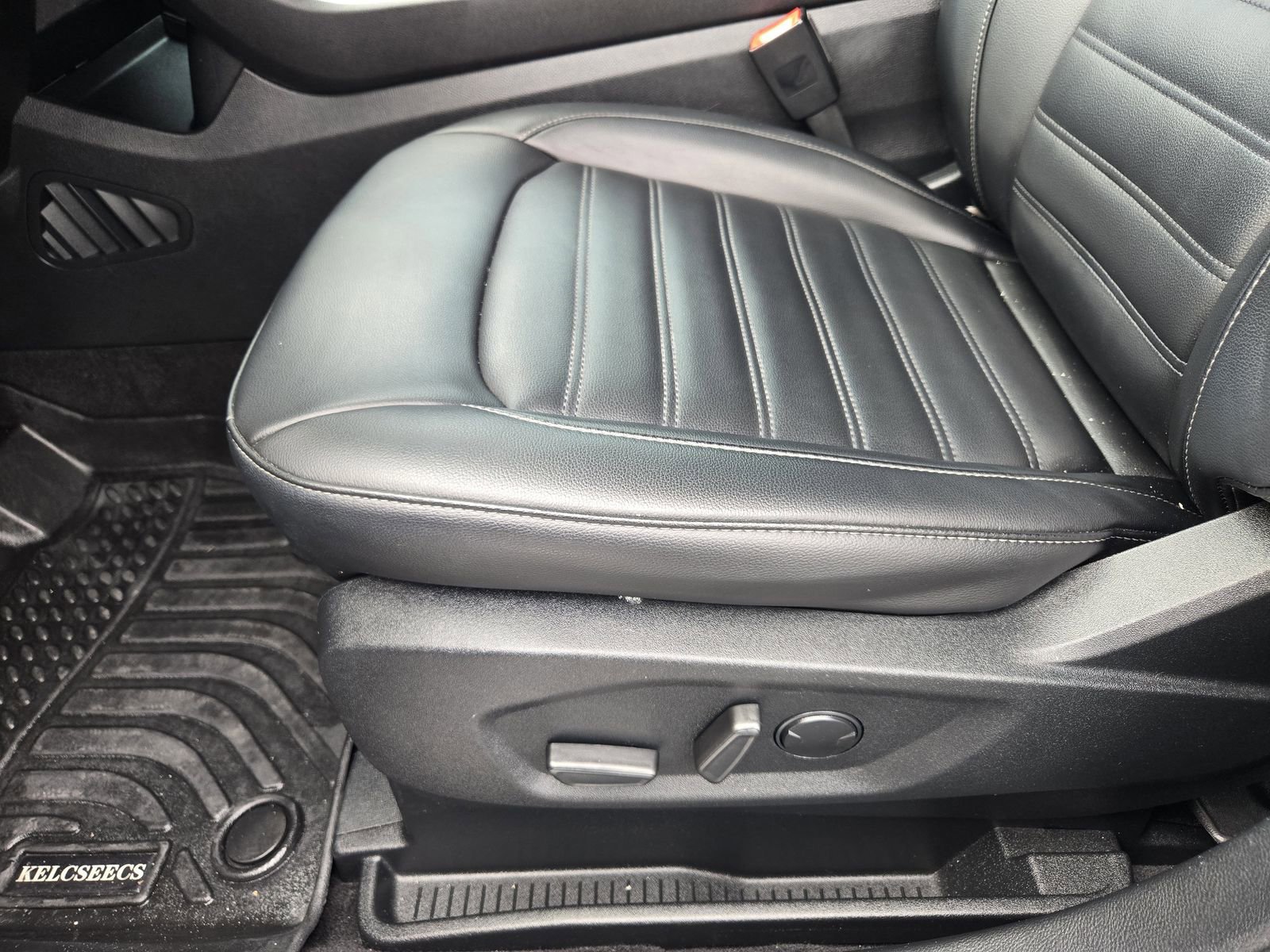 Certified 2021 Ford Edge SEL w/ Convenience Package image 21