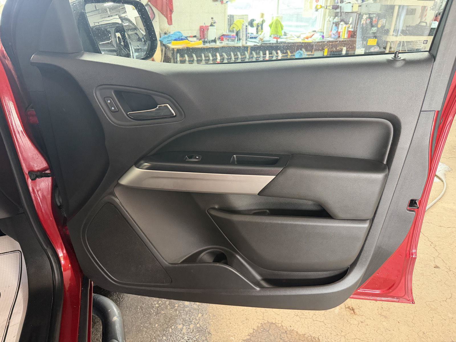 Used 2021 Chevrolet Colorado LT w/ LT Convenience Package AWD/4WD image 25