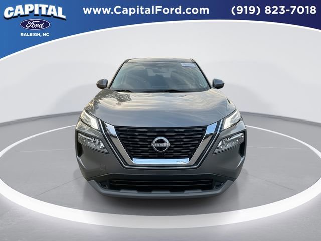 Used 2023 Nissan Rogue SV image 9