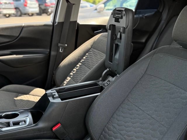 Used 2020 Chevrolet Equinox LT w/ Driver Convenience Package FWD image 22