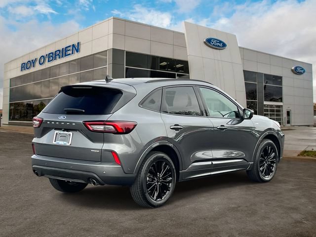 Certified 2023 Ford Escape ST-Line Elite w/ Premium Technology Package AWD/4WD image 4