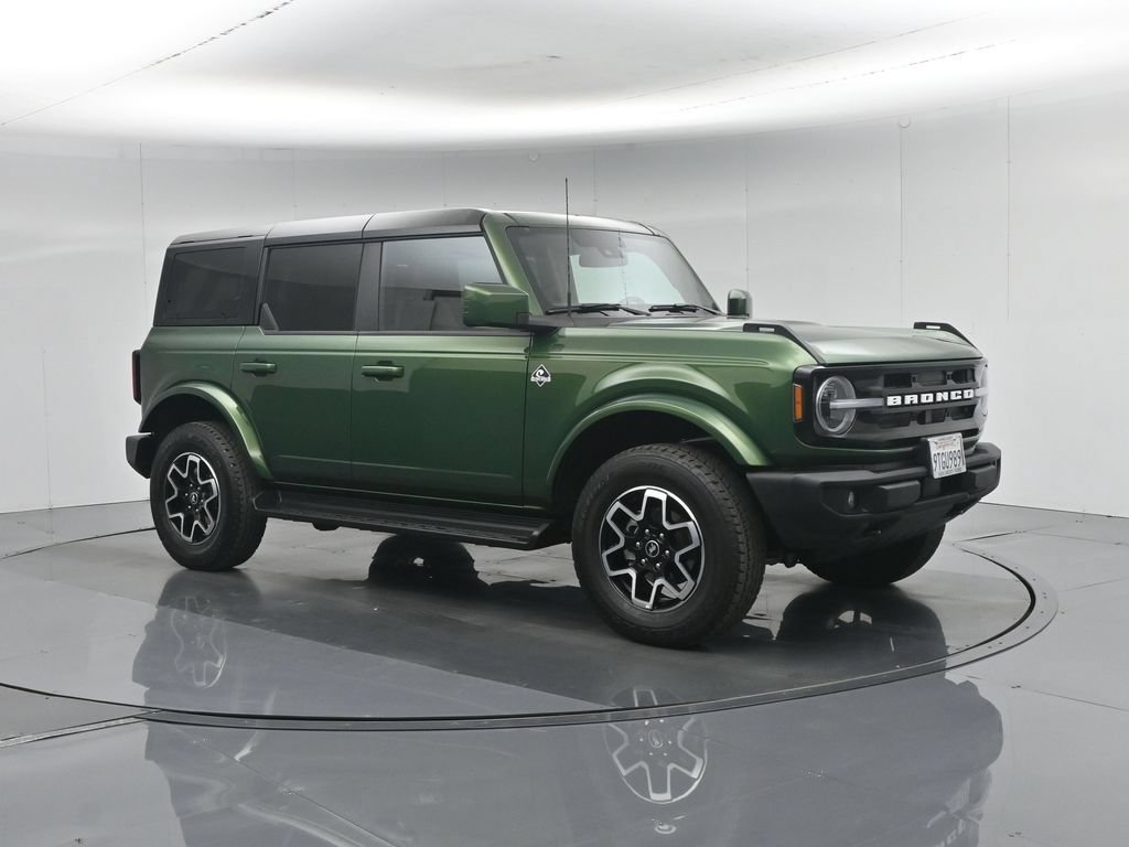 Certified 2025 Ford Bronco Outer Banks AWD/4WD image 27