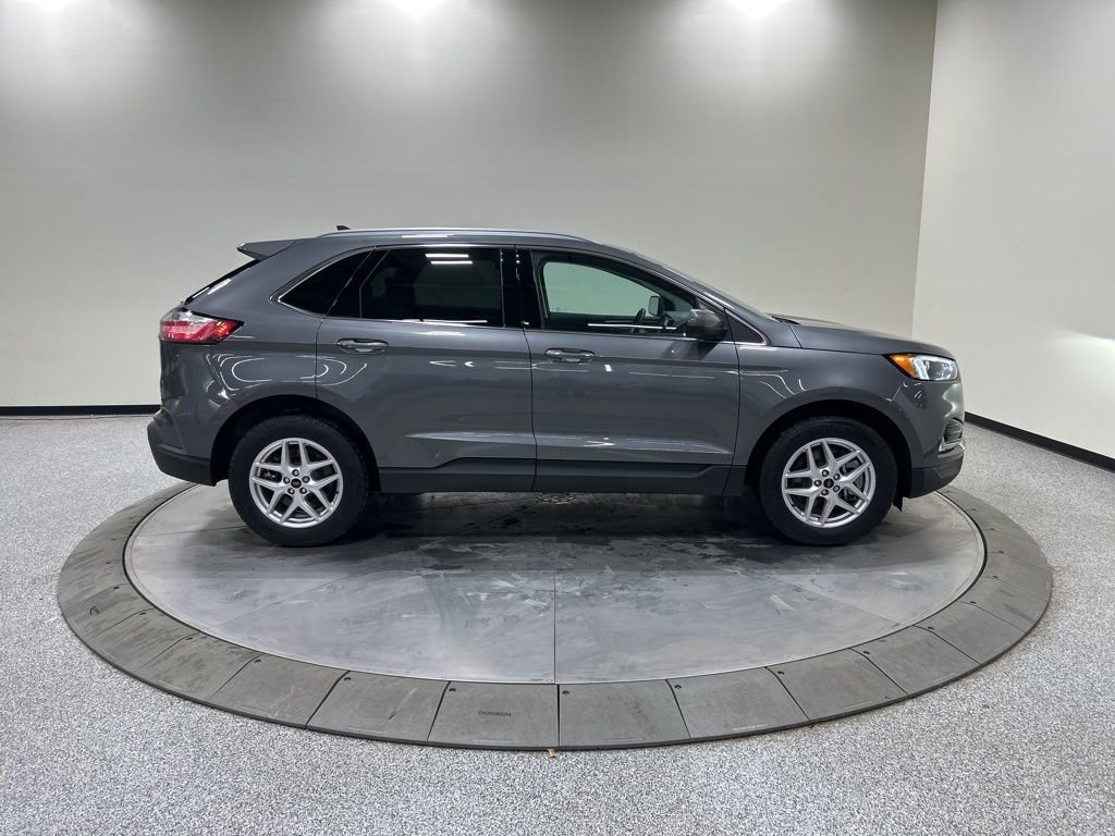 Certified 2024 Ford Edge SEL w/ Convenience Package image 6