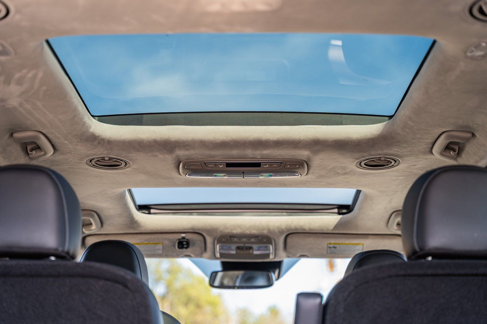 Used 2022 Kia Telluride SX w/ SX Prestige Package image 25