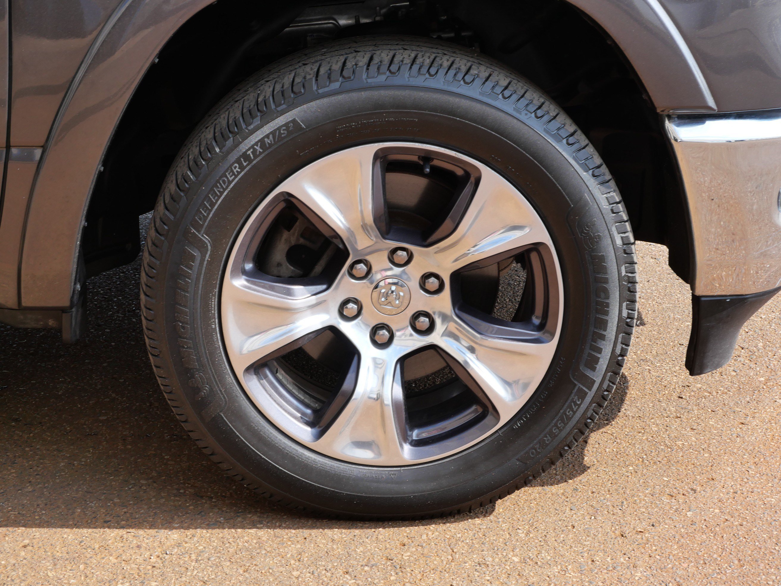 Used 2021 RAM 1500 Laramie AWD/4WD image 15
