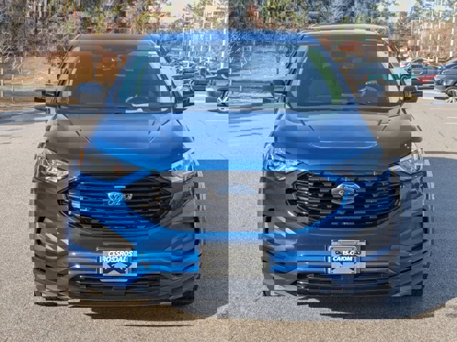 Certified 2023 Ford Edge SE w/ Black Appearance Package image 9