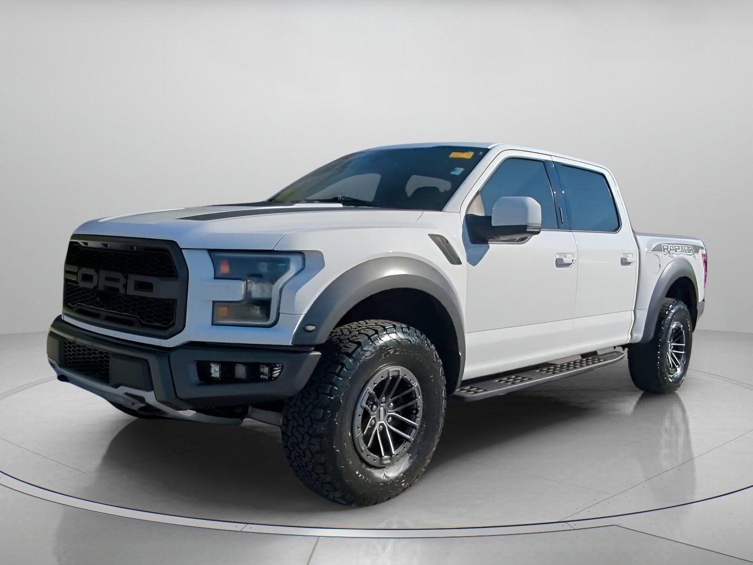 Certified 2019 Ford F150 Raptor w/ Equipment Group 802A Luxury image 4