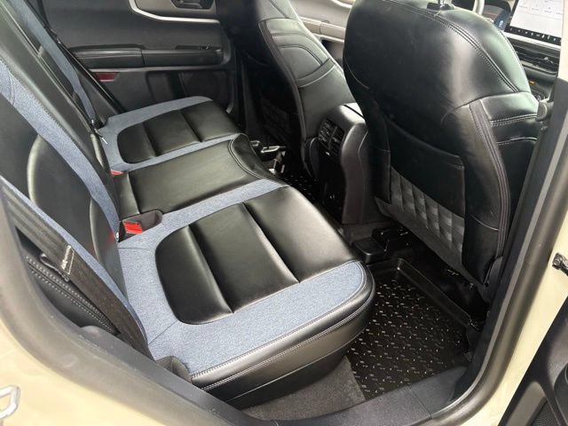 Certified 2025 Ford Bronco Sport Outer Banks w/ Outer Banks Tech Package+ AWD/4WD image 38