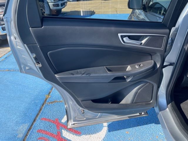 Certified 2022 Ford Edge SEL w/ Convenience Package AWD/4WD image 5