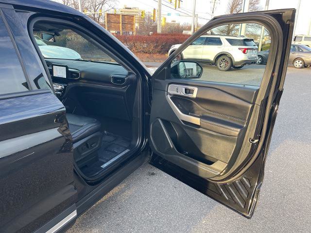 Certified 2023 Ford Explorer Limited w/ Equipment Group 301A image 35