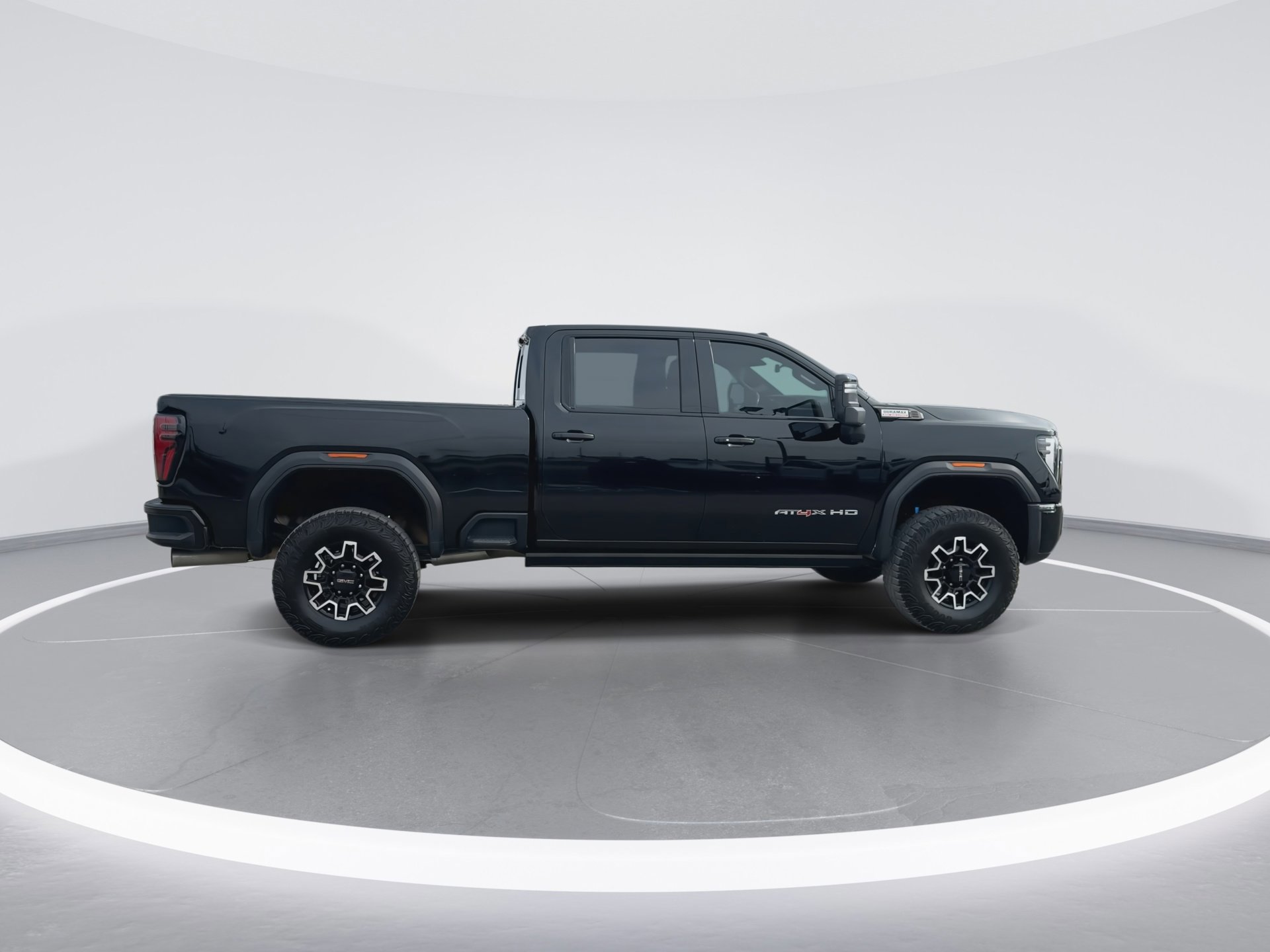 Used 2024 GMC Sierra 2500 AT4X image 4