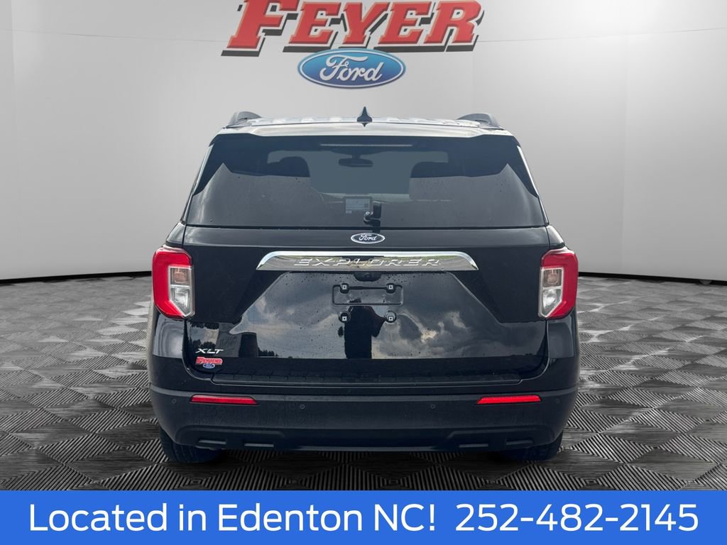 Certified 2024 Ford Explorer XLT RWD image 5