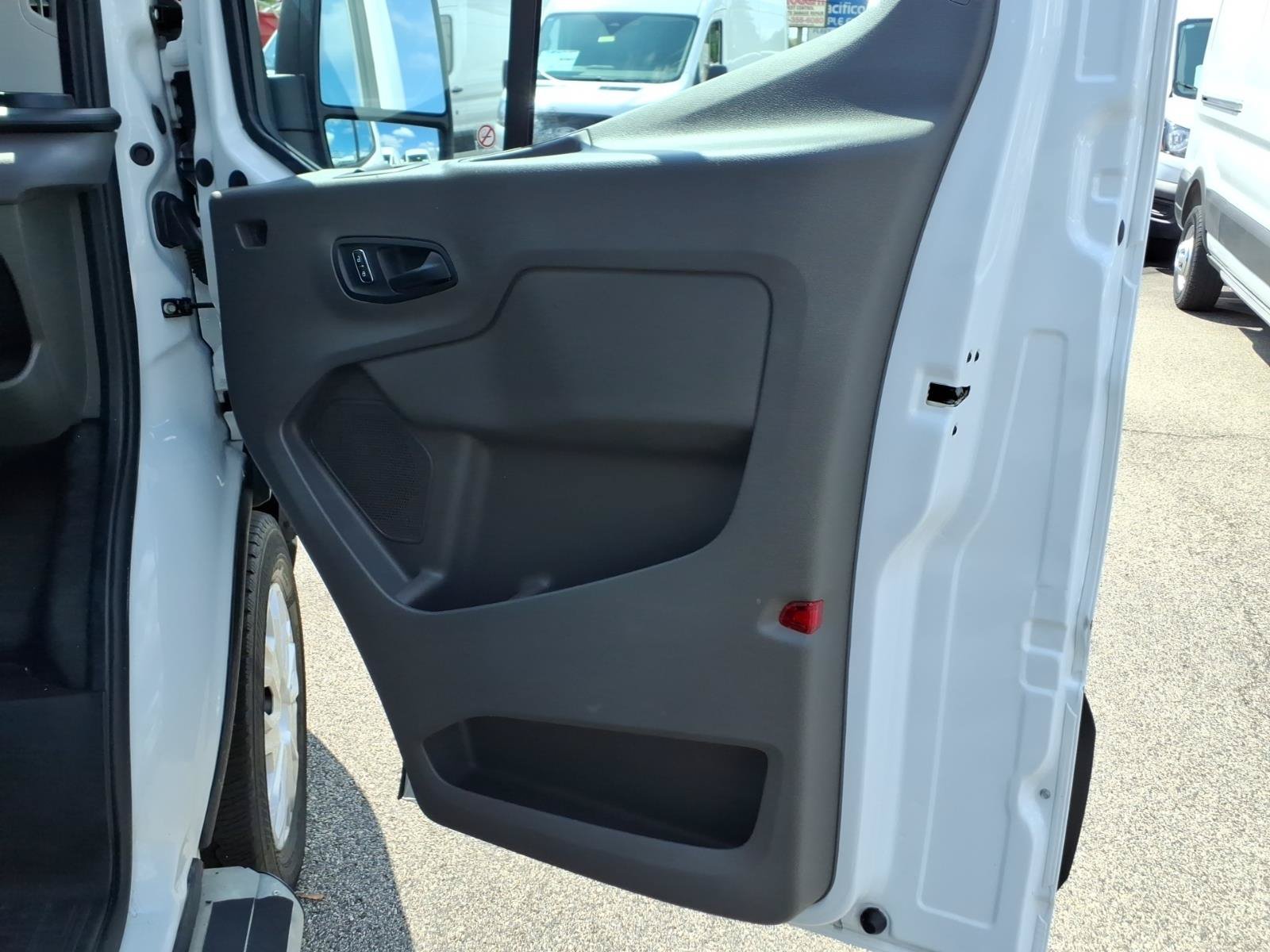 Certified 2025 Ford Transit 250 Low Roof w/ Exterior Upgrade Package RWD image 23