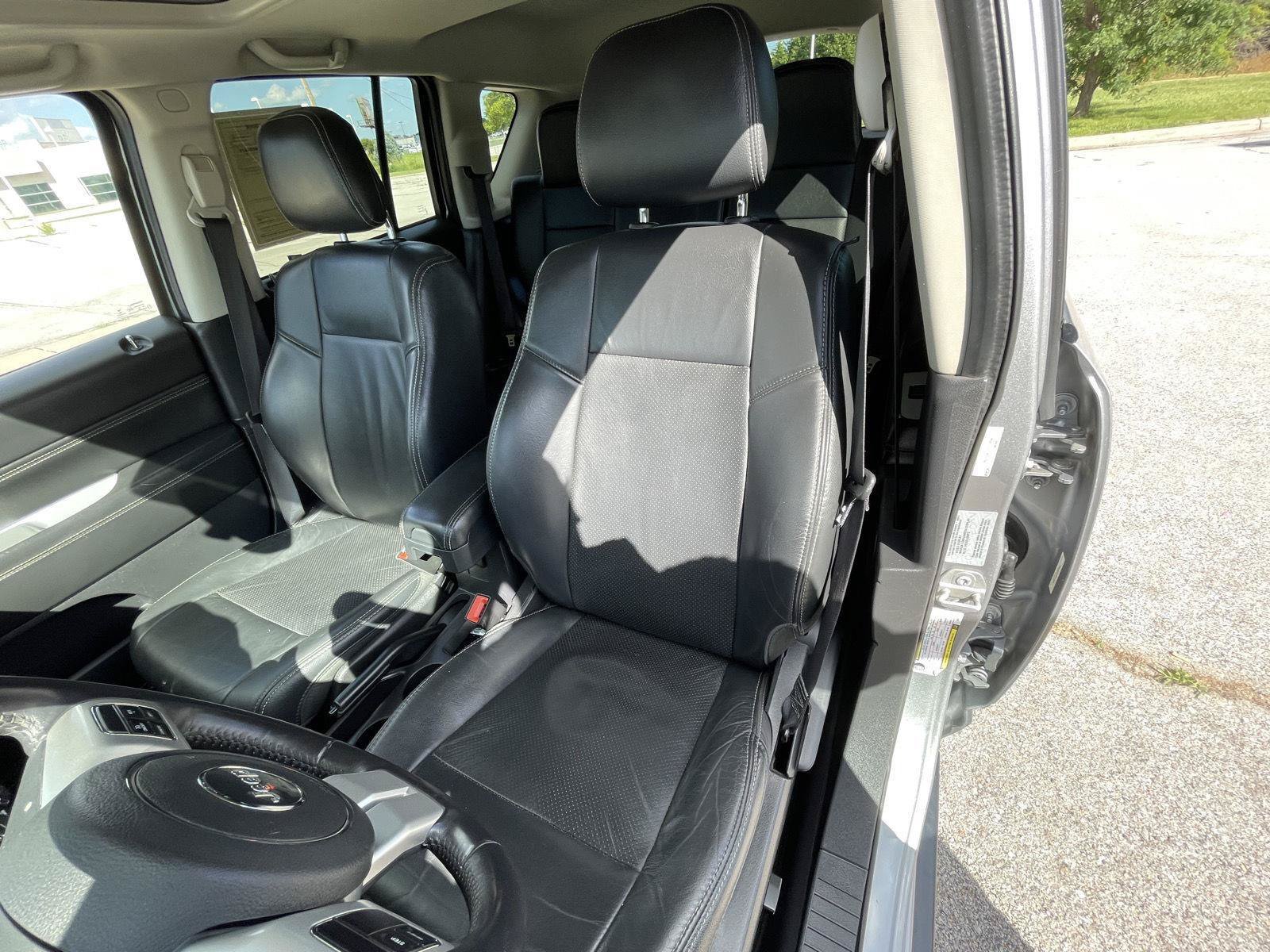 Used 2017 Jeep Compass High Altitude AWD/4WD image 18