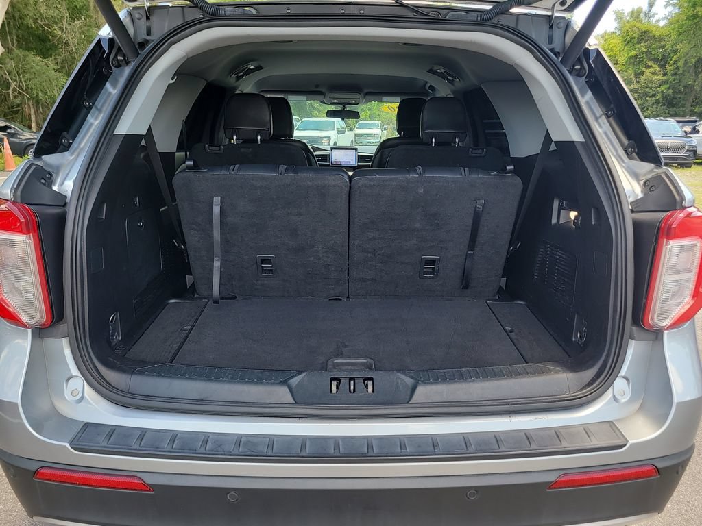 Certified 2020 Ford Explorer XLT w/ Equipment Group 202A RWD image 7