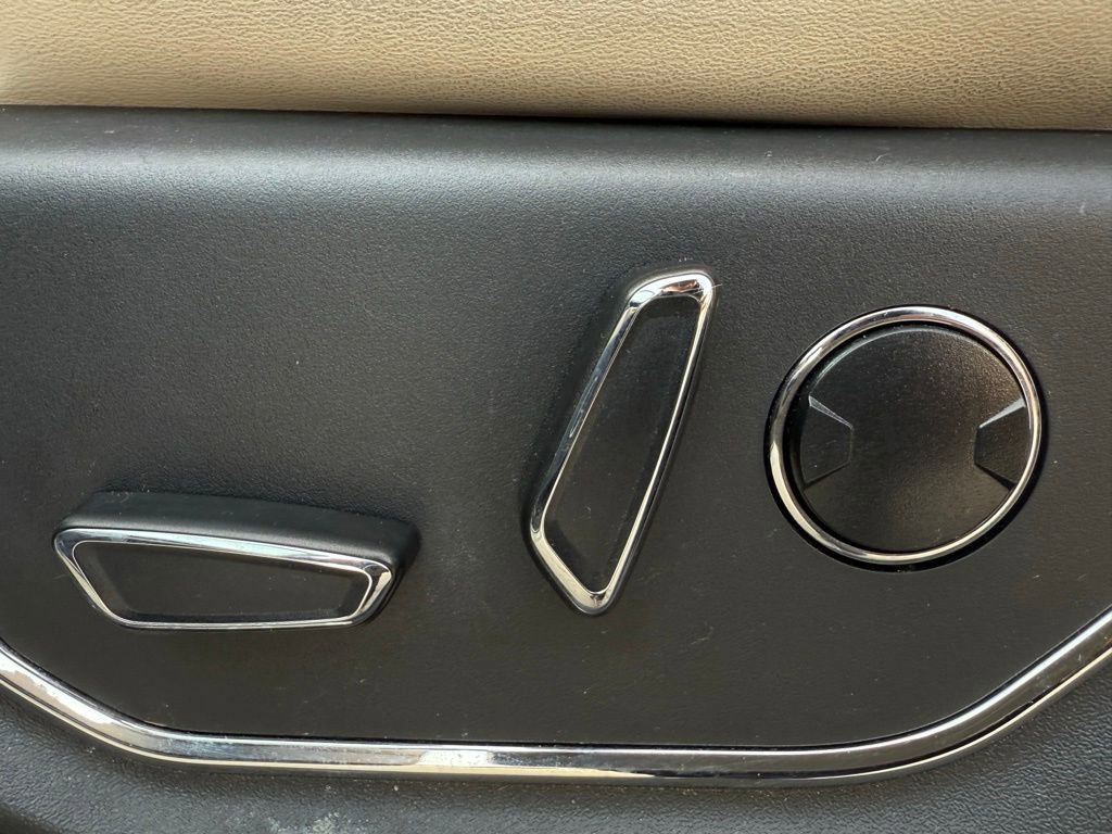 Certified 2023 Ford Expedition Platinum image 22