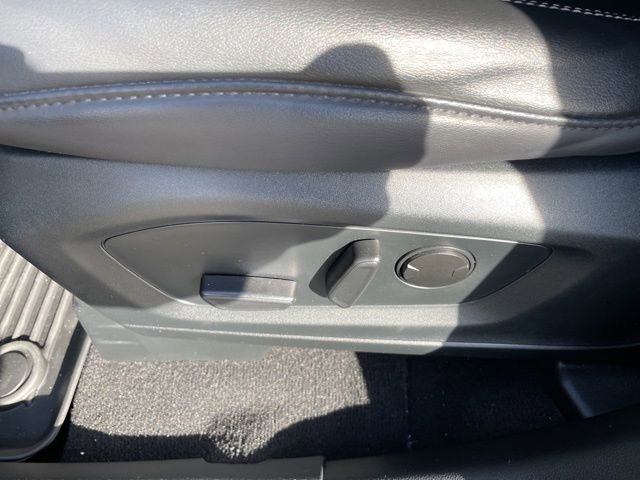 Certified 2023 Ford Explorer XLT w/ Equipment Group 202A image 20