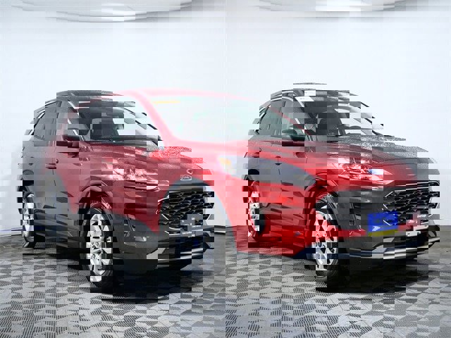 Certified 2022 Ford Escape SE w/ Cold Weather Package image 1
