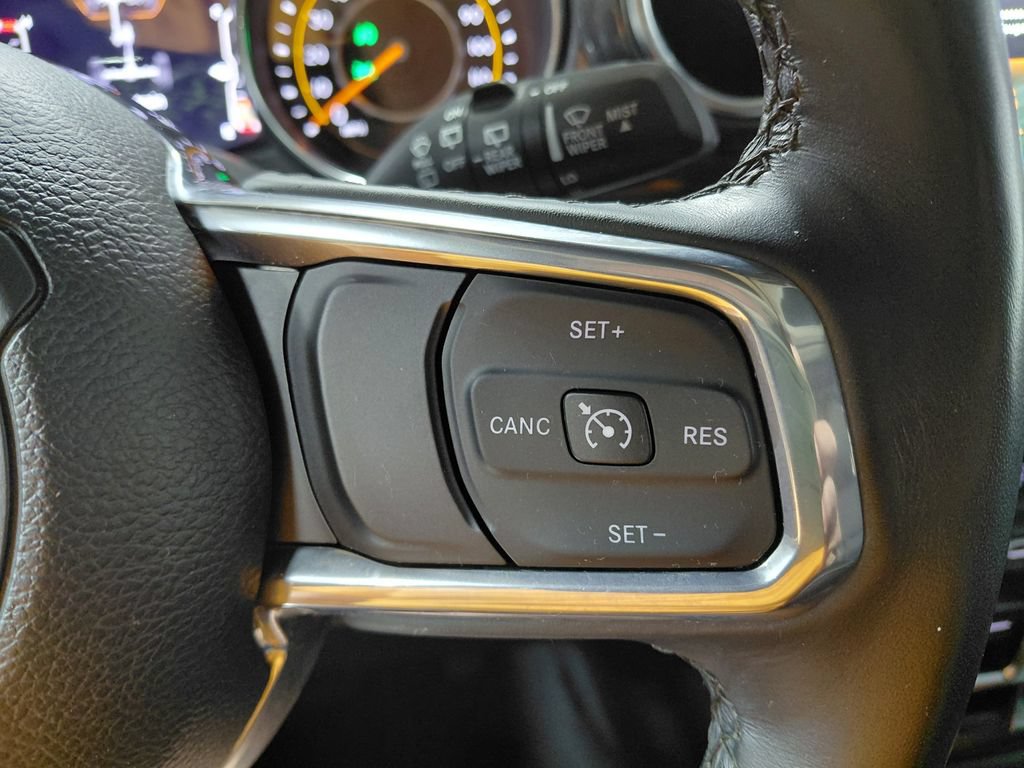 Used 2023 Jeep Wrangler Unlimited Sahara AWD/4WD image 38