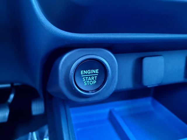 Certified 2025 Ford Maverick XLT FWD image 17