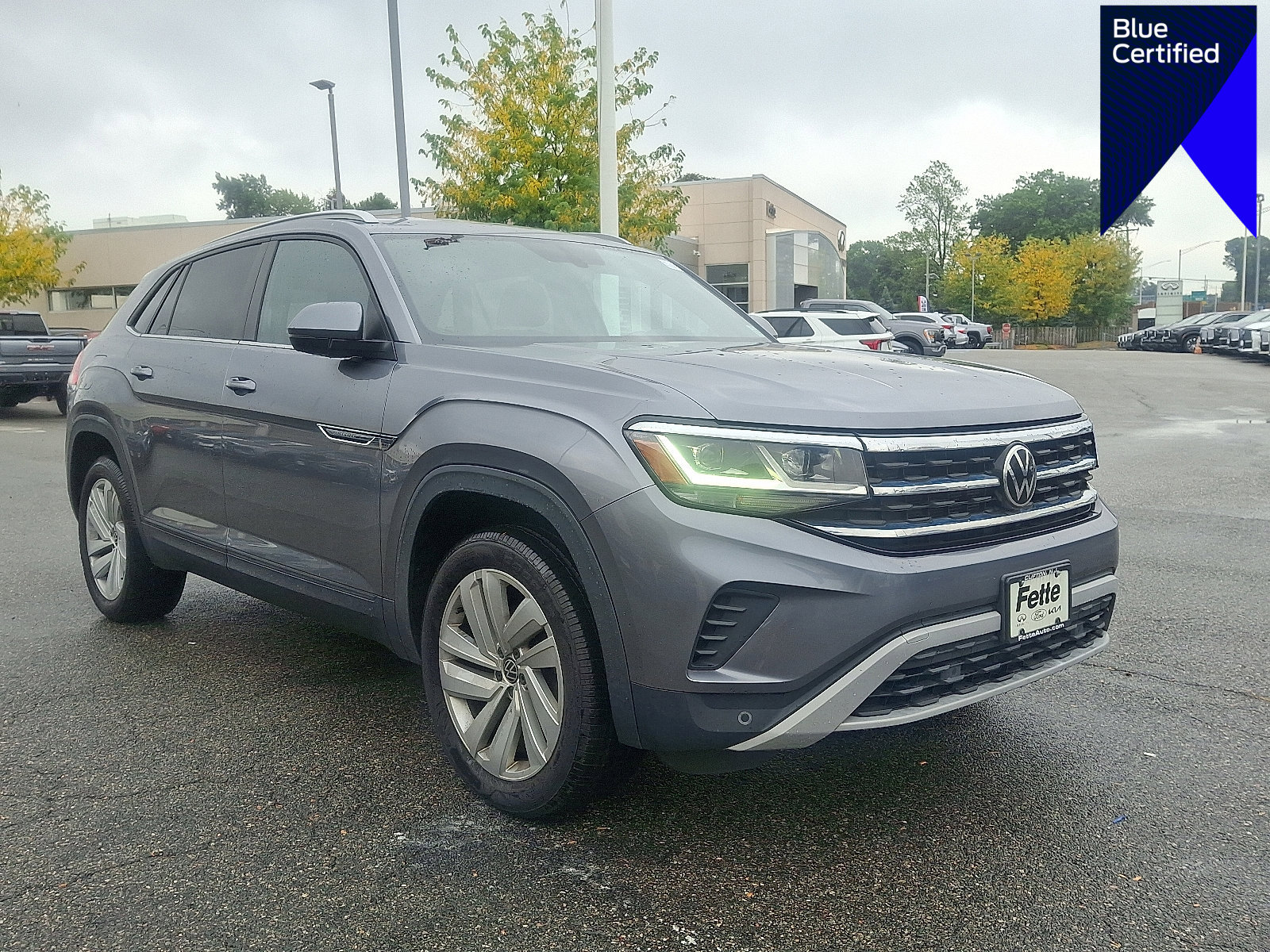 Used 2020 Volkswagen Atlas Cross Sport SE image 1
